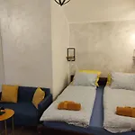 Casa Chiomei Close M1 Apartman Ujbarok