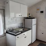 Casa Chiomei Close M1 Apartman Ujbarok