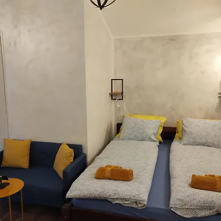 Casa Chiomei Close M1 Appartamento Ujbarok
