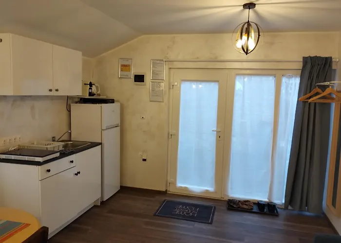 Casa Chiomei Close M1 Ujbarok