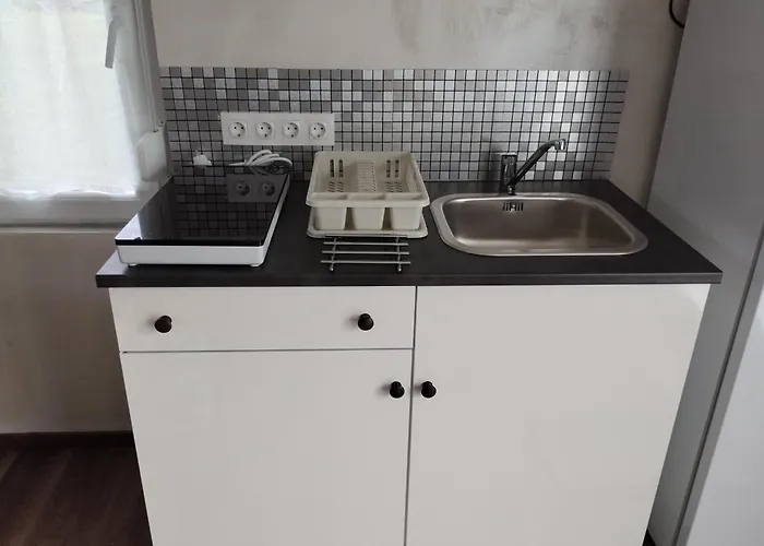 Casa Chiomei Close M1 Ujbarok